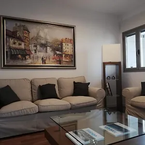 Gran Piso En Zona Comercial , Malaga Spain